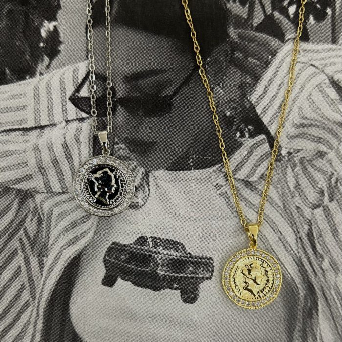 QUEEN NECKLACE