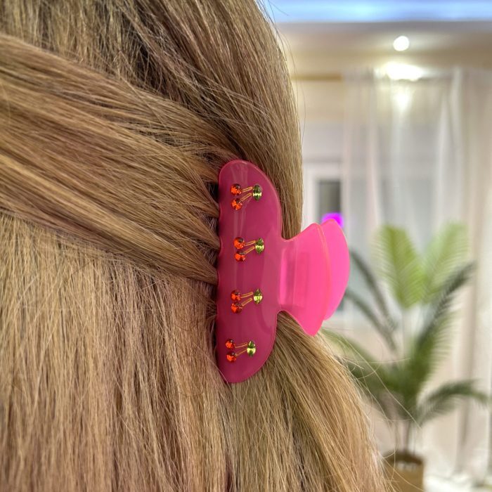 CHERRY HAIR CLAW
