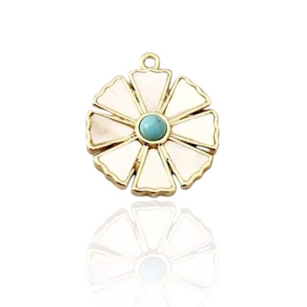 CREM FLOWER CHARM