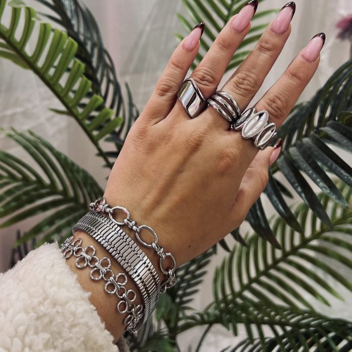 FOLLY BRACELET