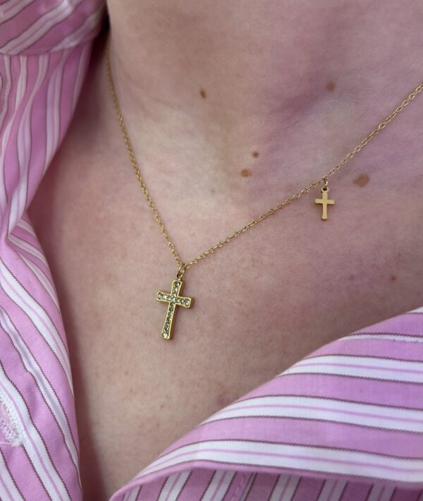 NAGGY CROSS NECKLACE - Image 4