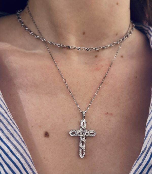 DEZY CROSS NECKLACE - Image 2