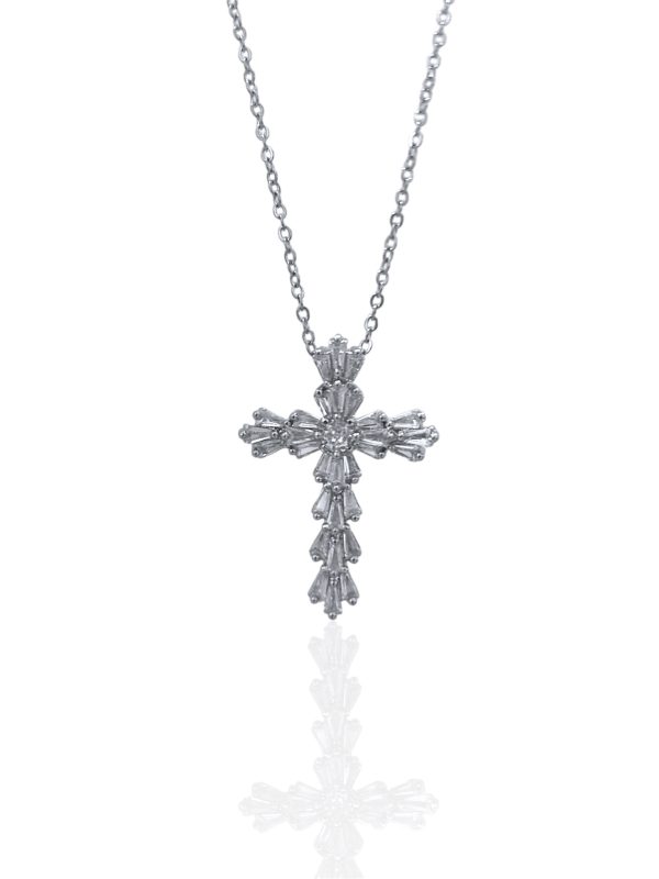 AVY CROSS NECKLACE