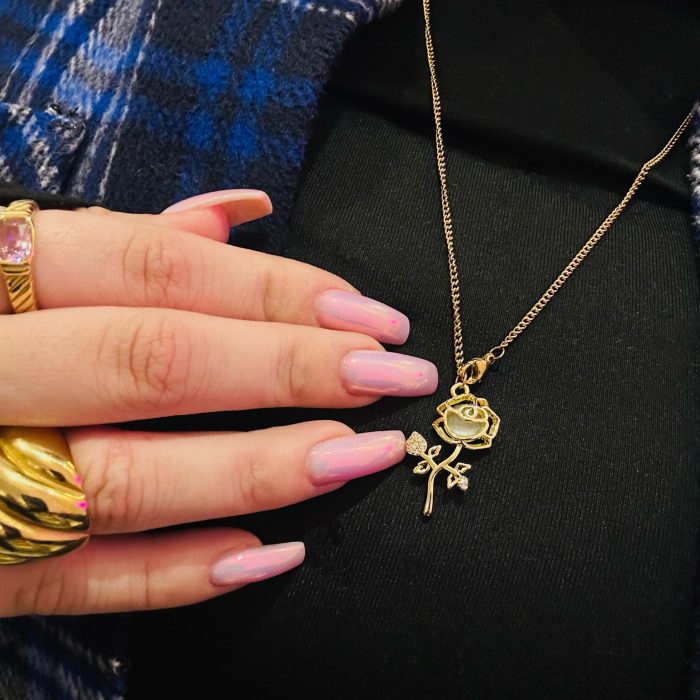 GOLDEN ROSE NECKLACE