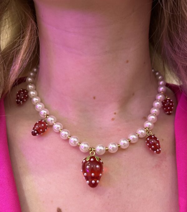 STRAWBERRY FLAVOR CHARM NECKLACE - Image 2