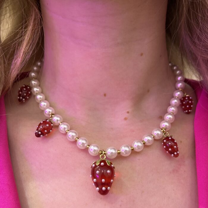 STRAWBERRY FLAVOR CHARM NECKLACE