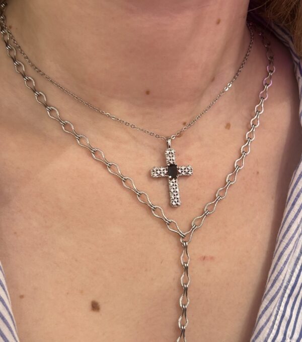 BIANCA CROSS NECKLACE - Image 2