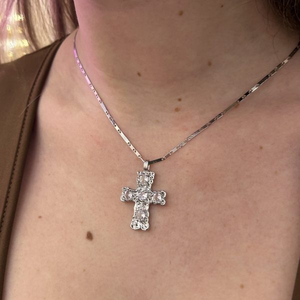 PRINCESSA EVERYDAY CROSS NECKLACE - Image 4