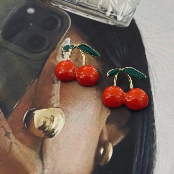 MESSY RED CHERRY EARRINGS - Image 3