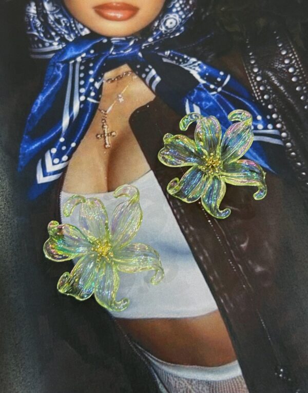 LILIUM LIME EARRINGS - Image 3