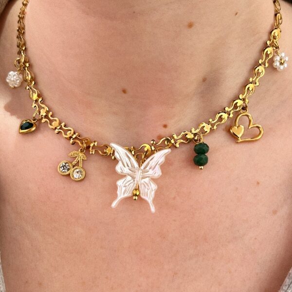 VERAN PEARL CHARM NECKLACE - Image 2