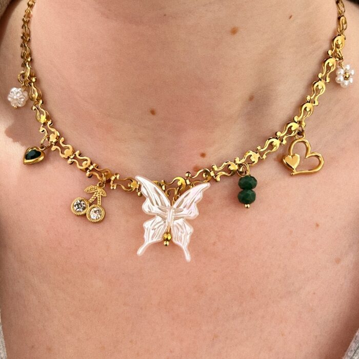 VERAN PEARL CHARM NECKLACE