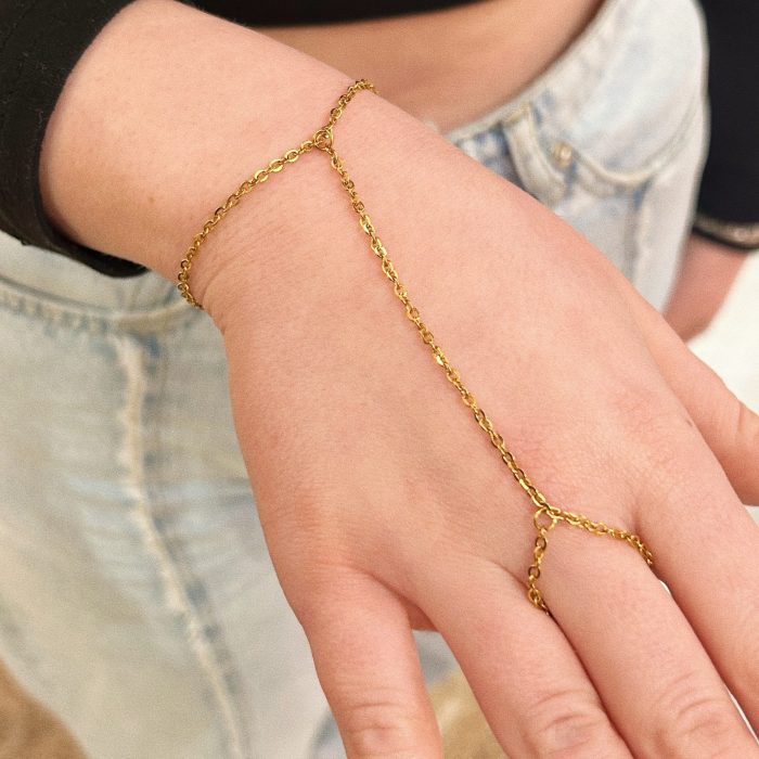 BECA HAND BRACELET
