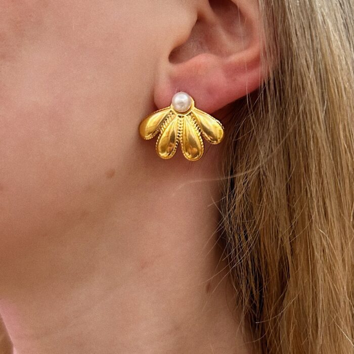 VANETY EARRINGS