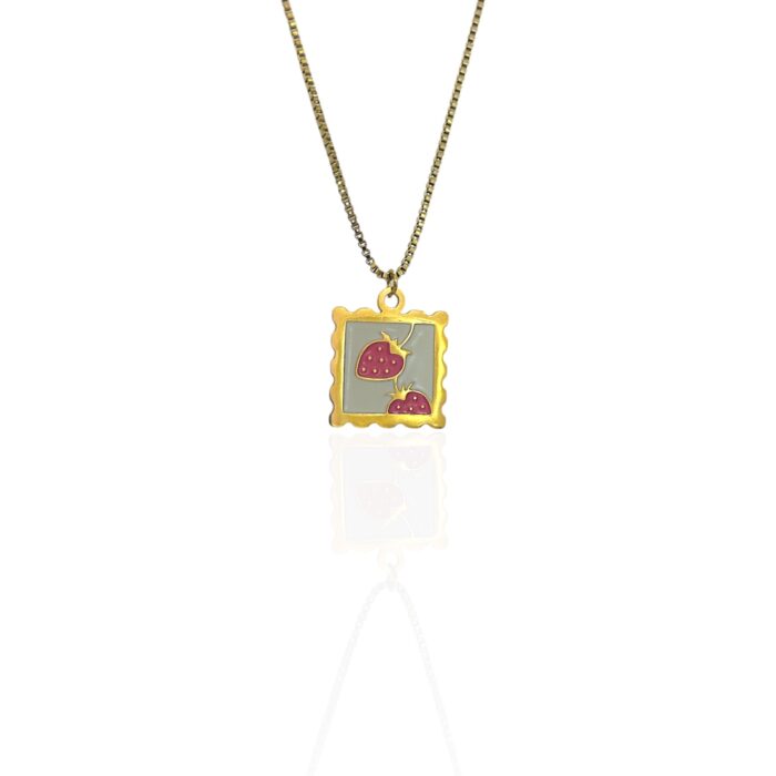 VINTAGE STRAWBERRY NECKLACE