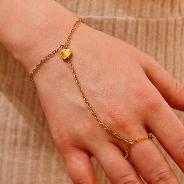 MINI HEART HAND BRACELET - Image 2