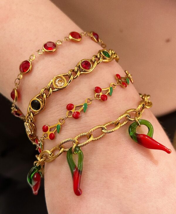 YIAMI RED BRACELET - Image 2