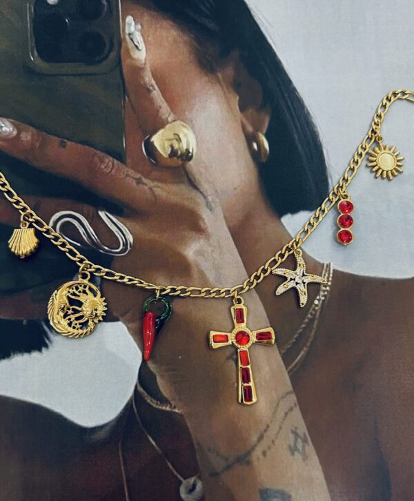 JUNY RED CHARM NECKLACE - Image 2