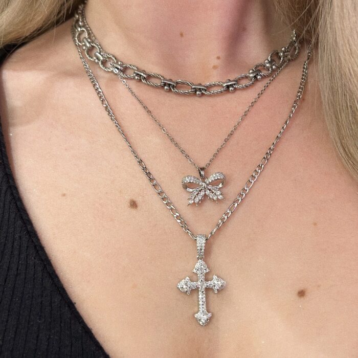 SPARKLE BOW NECKLACE