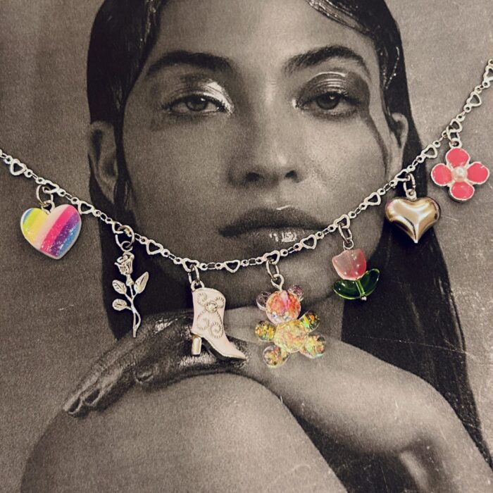 CARAMEL CHARM NECKLACE