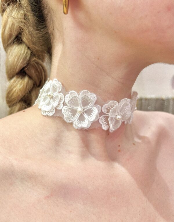 AFRODYT WHITE CHOKER - Image 2