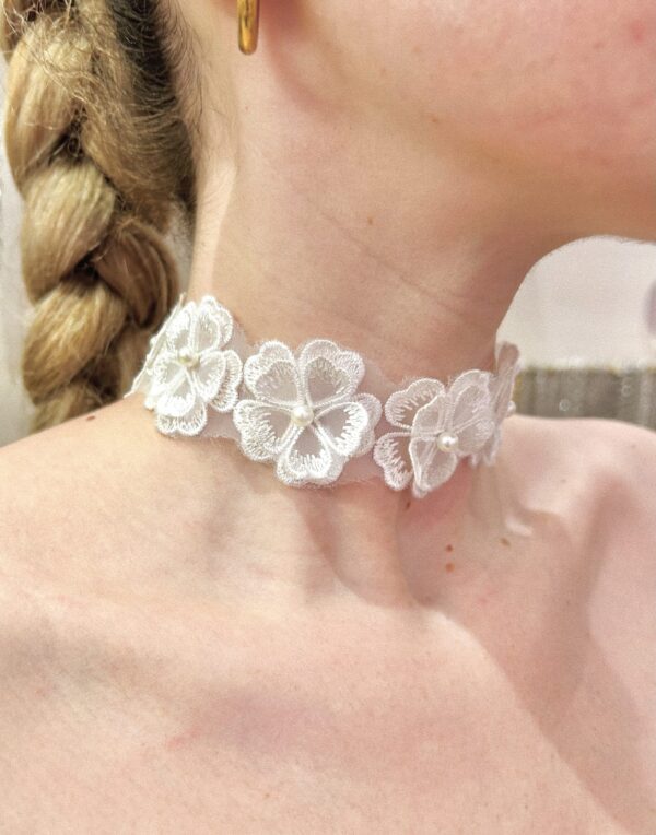AFRODYT WHITE CHOKER - Image 2