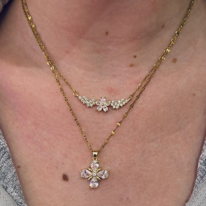 ARTEMYS CROSS NECKLACE