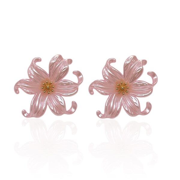 LILIUM PEARL PINK EARRINGS