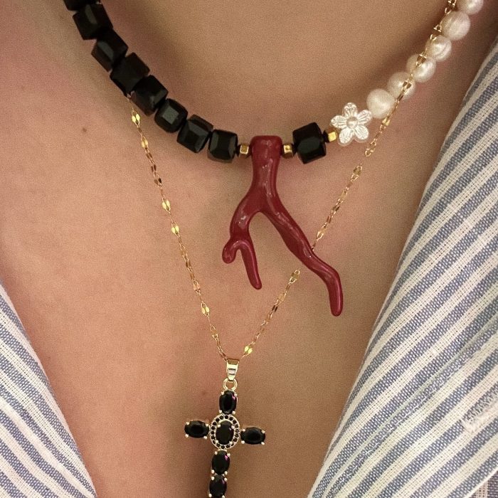 KORALLY NECKLACE