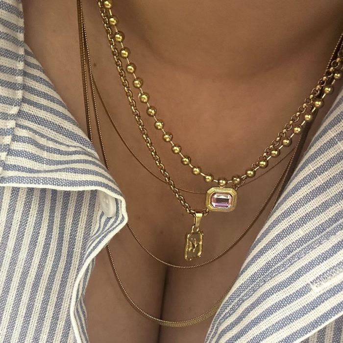 PINKY PATRIS NECKLACE