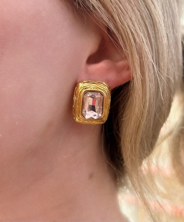 FEELING PINKY EARRINGS - Image 2