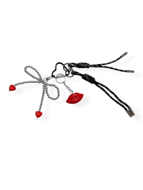 KISS  BAG CHARM ΜΠΡΕΛΟΚ
