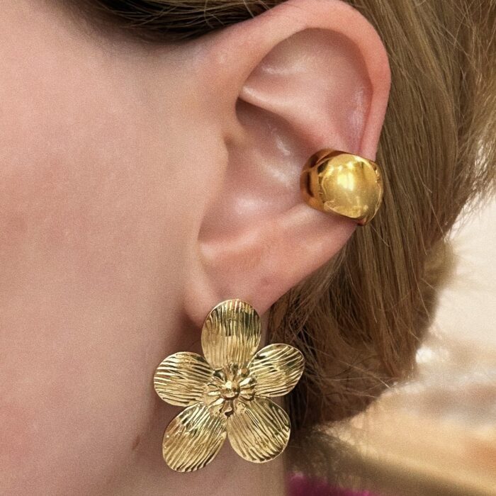 GOLDY BUBLE EARCUFF