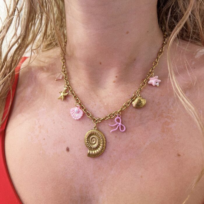 SEA PINK CHARM NECKLACE