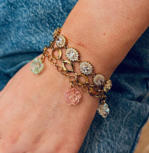 GIRLY ROSES CHARM BRACELET - Image 3