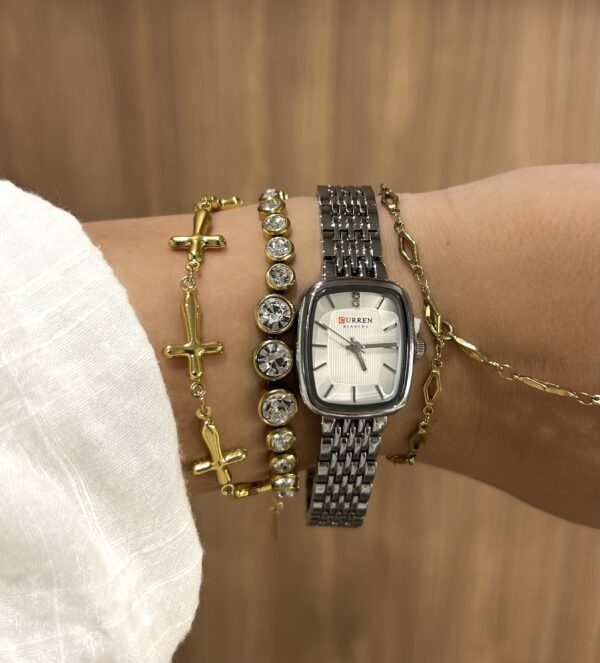 DAISY SILVER WATCH - Image 1