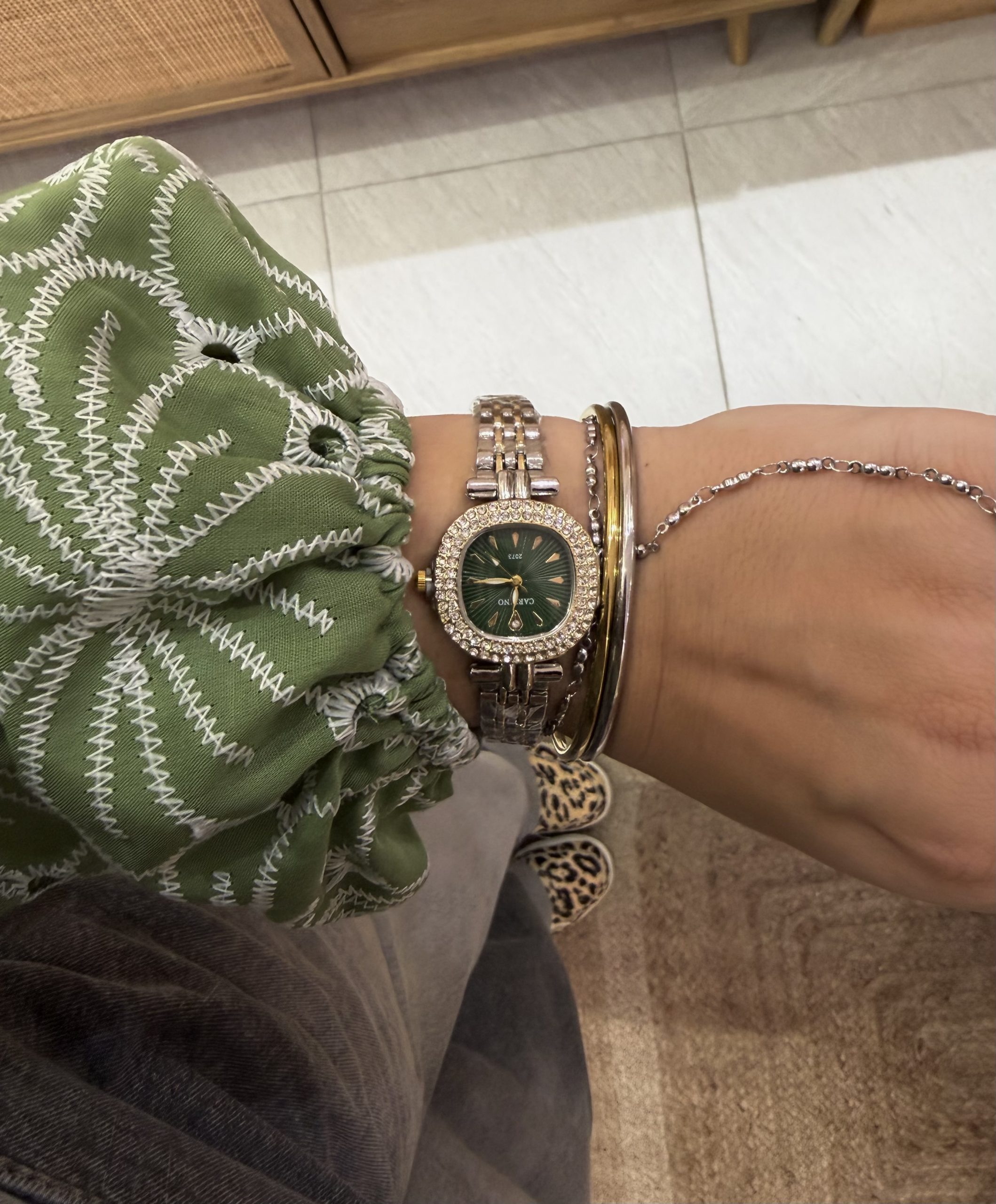 IMG_4403 GREEN ROSMARY MIX WATCH - Image 1