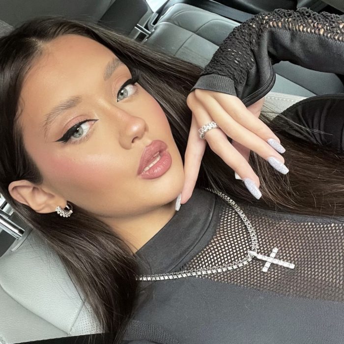 AZELLY HOOPS EARRINGS