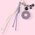 LILA DONAT CUTIE BAG CHARM ΜΠΡΕΛΟΚ